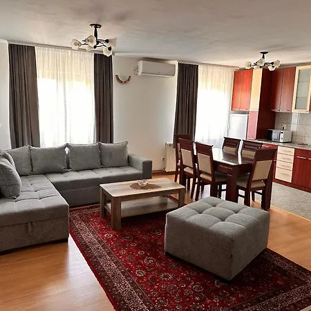 Helena Apartment