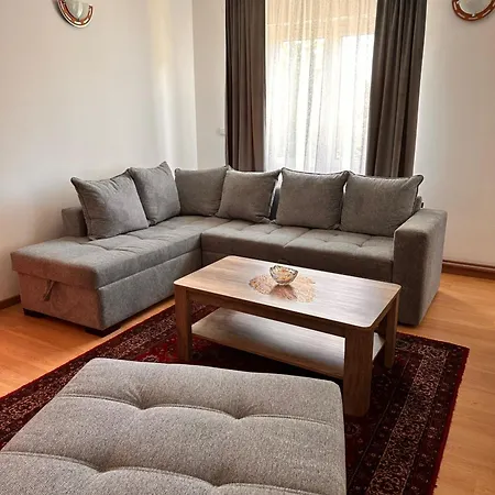 Helena Apartment
