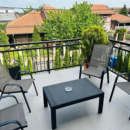 Helena Apartment